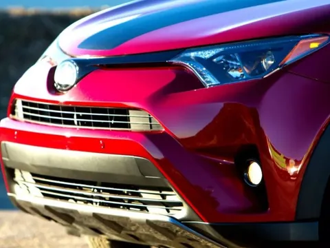 Chi 17.000 USD mua ôtô cũ cho con gái rồi mất trắng cả chiếc xe