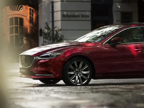 Vì sao sedan cỡ D ngày càng khó bán tại Việt Nam?