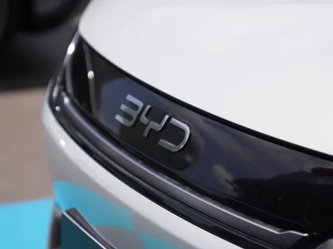 BYD vượt xa 'vua xe điện Mỹ'