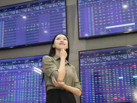 VN-Index tăng mạnh nhất 2 tháng