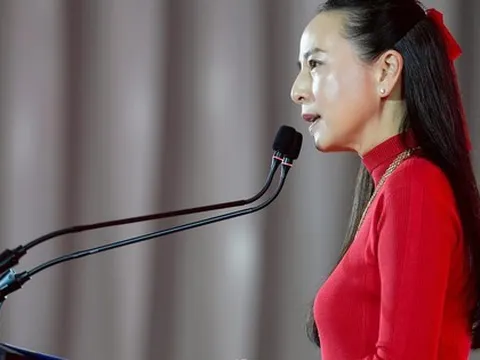 Madam Pang bị giả mạo bằng AI, tuyển Thái Lan lao đao vì khủng hoảng chấn thương