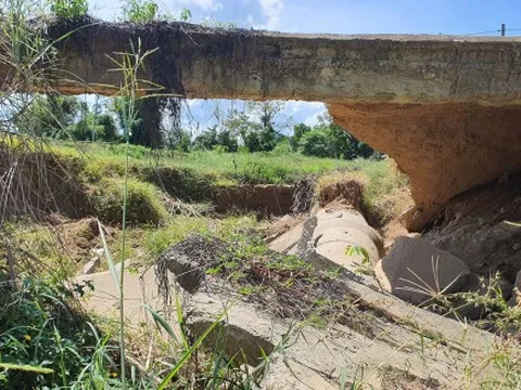 Sạt lở ở nhiều đoạn kè sông Vu Gia và Quảng Huế, Đà Nẵng công bố tình huống khẩn cấp 
