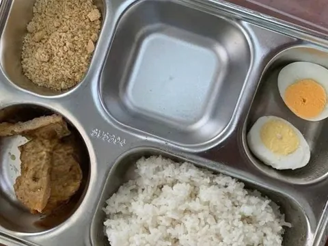 Suất cơm bán trú 25.000 đồng cho học sinh tiểu học 'dậy sóng' mạng xã hội