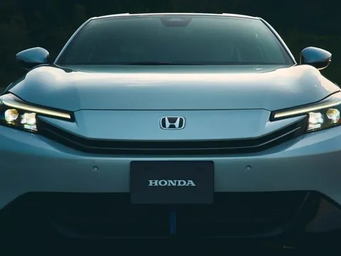 Huyền thoại Honda Prelude gây sốt khi được hồi sinh