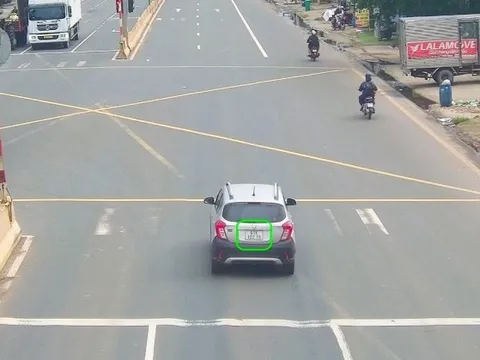 Danh sách ô tô bị phạt nguội lỗi vượt đèn đỏ theo luật mới