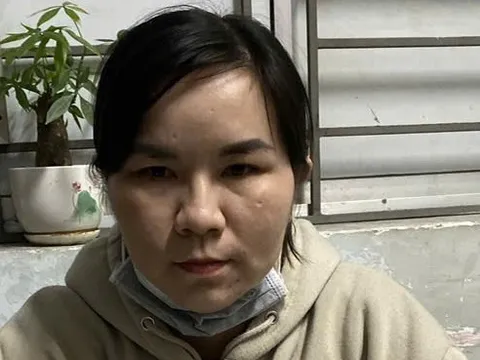 Người đàn bà cướp 140 tờ vé số của bé trai khai “Em hối hận rồi!”
