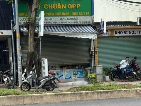 Người phụ nữ vừa đến tiệm thuốc tây thì tử vong