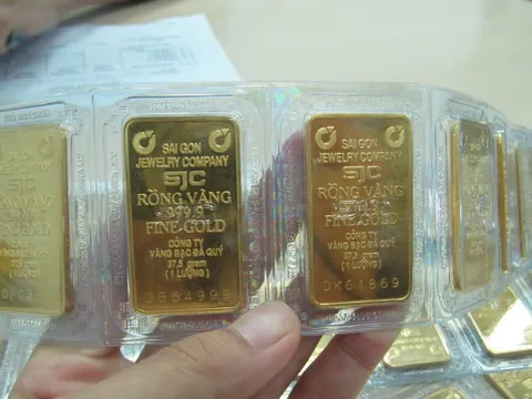 Sáng 11-10, giá vàng miếng SJC, vàng nhẫn lại tăng mạnh