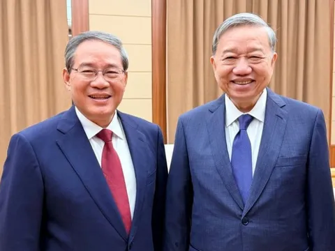 Tổng Bí thư Tô Lâm gặp Thủ tướng Quốc vụ viện Trung Quốc Lý Cường