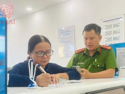 Tài khoản nhận 5 tỉ đồng, người phụ nữ vội báo công an