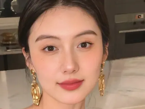 5 điều người thông minh không bao giờ khoe trên mạng xã hội