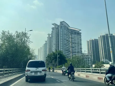 Chuyên gia bất động sản gợi ý giải pháp giảm giá nhà tại TP HCM
