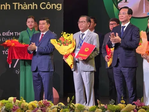 Lâm Đồng trao giấy chứng nhận đầu tư 9 dự án, tổng vốn 35.000 tỉ đồng