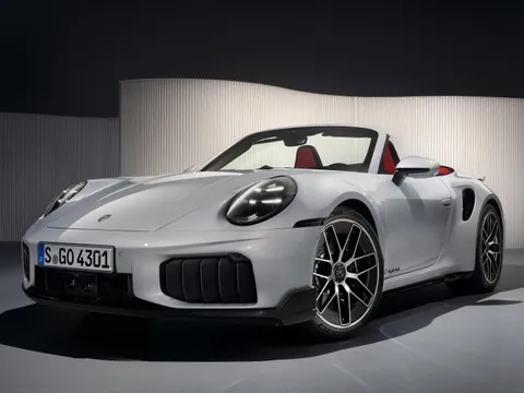 Porsche 911 Turbo S Cabriolet đời mới có gì với giá trên 23 tỷ?