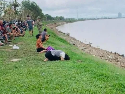 Vụ bố ôm 2 con nhỏ nhảy sông tự tử: Đã tìm thấy thi thể 2 cháu bé