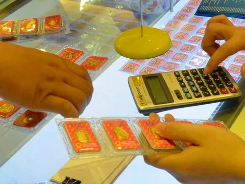 Giá vàng hôm nay, 15-10: Tiếp nối đà tăng