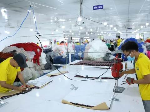 Dệt may đã thoát cảnh gia công