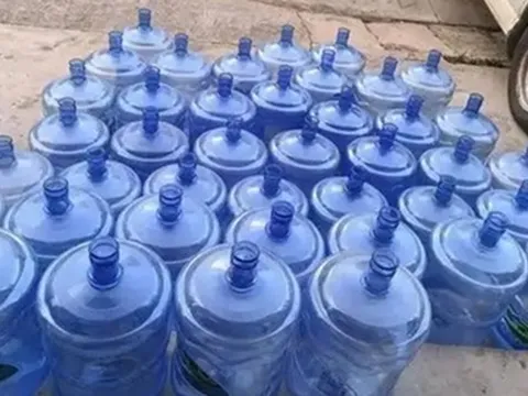 Ngày càng nhiều người tử vong vì suy thận, bác sĩ khuyên: Chớ dại đụng 4 loại nước này