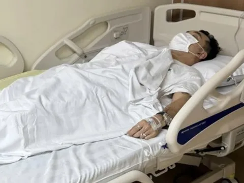 Ưng Hoàng Phúc nhập viện
