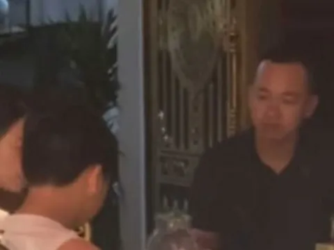 Mẹ dùng chiêu "MC đám hiếu" trị con lười học, clip 4 triệu lượt xem gây bão mạng