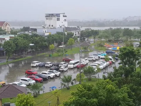 Bão tan trên biển, Đà Nẵng mưa nhỏ