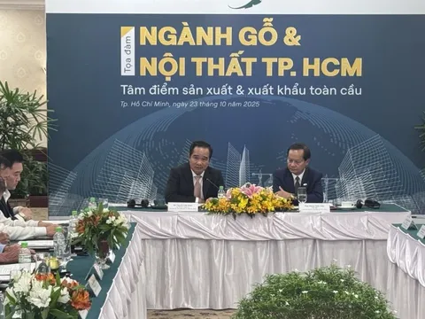 Lãnh đạo ngành gỗ báo cáo Chủ tịch UBND TP HCM về thực trạng "đáng lo"