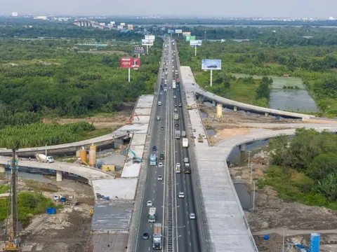 Đường Vành đai 3 đoạn qua TP.HCM có kịp thông xe năm nay?