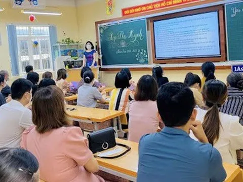 Lại có 1 thủ đoạn lừa đảo mới nhắm tới phụ huynh học sinh: Ai có con đi học phải cảnh giác