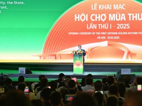 Thủ tướng Phạm Minh Chính khai mạc Hội chợ Mùa Thu - điểm nhấn xúc tiến thương mại 2025