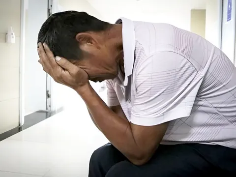 Mua nợ xổ số gần 200 triệu đồng, người đàn ông nhất định không trả liền bị khởi kiện, tòa tuyên bố: "Đại lý làm vậy là sai"