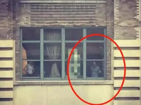 Cậu bé 5 tuổi liên tục nói có người theo dõi ngoài cửa sổ, bà mẹ phát hiện sự thật chấn động: Tôi đã hại con mình!