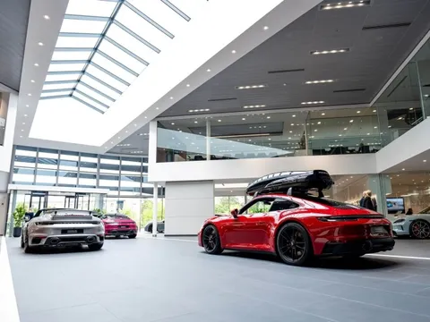 Lợi nhuận của Porsche sụt giảm 99% chỉ trong 9 tháng đầu năm 2025