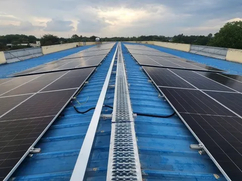 Đề xuất mới liên quan đến hộ gia đình lắp đặt điện mặt trời mái nhà