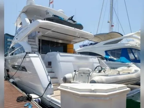 Singapore tịch thu 150 triệu USD tài sản liên quan đến Prince Group