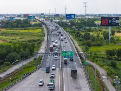 Đề nghị tái thu phí toàn tuyến cao tốc duy nhất nối TP.HCM - miền Tây
