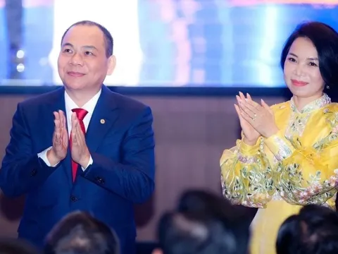 Ông Phạm Nhật Vượng cùng gia đình mở công ty sản xuất phim