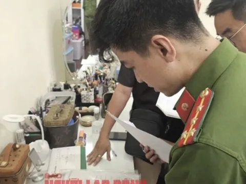 CLIP: Công an TP HCM khám xét nhà diễn viên Trương Ngọc Ánh