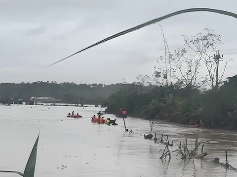 Mưa lũ lịch sử ở miền Trung khiến 35 người chết, mất tích, đợt mưa mới có thể lên tới 700 mm