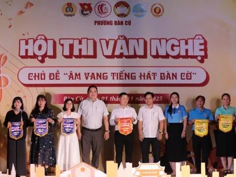 Công đoàn cơ sở Báo Phụ nữ TPHCM đoạt giải Ba tại Hội thi “Âm vang tiếng hát Bàn Cờ” 
