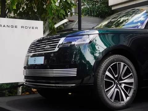 Có gì trên Range Rover SV PHEV giá hơn 20 tỷ đồng?