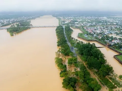 TP Huế kích hoạt toàn bộ lực lượng ứng phó mưa lũ, bảo đảm an toàn tuyệt đối cho người dân