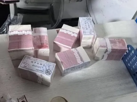 Phát hiện chiếc vali lạ chứa 2,9 tỷ đồng trong căn phòng bỏ trống