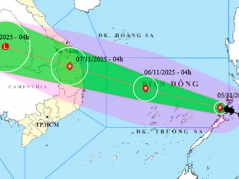 Bão Kalmaegi giật cấp 16 vào Biển Đông, ảnh hưởng từ Đà Nẵng đến Khánh Hòa từ đêm 6-11