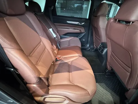 Ô tô bắt buộc có ghế an toàn cho trẻ em