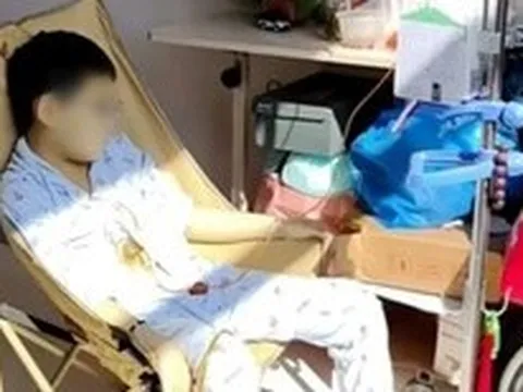 Cậu bé 12 tuổi phải cắt bỏ gần như toàn bộ hệ tiêu hóa vì lý do quá đau lòng