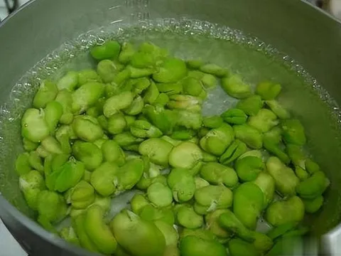 2 loại đậu ăn nhiều "phá gan", ngon bổ mấy cũng hạn chế