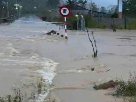 Liên tiếp 3 đợt lũ lịch sử ở miền Trung: Nguyên nhân do đâu?