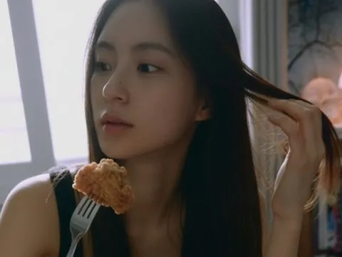 4 kiểu ăn uống khiến “gội thuốc tiên” tóc vẫn rụng lả tả: Rất nhiều chị em Việt thường mắc