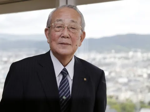 ''Thần kinh doanh'' Nhật Bản Kazuo Inamori: Người càng nghèo càng thích làm 3 việc này, người trẻ muốn giàu phải tuyệt đối tránh xa
