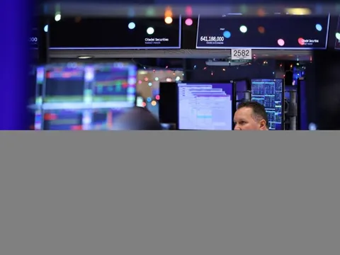 Thị trường tài chính toàn cầu chao đảo